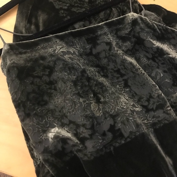 SOLD nwot anthropologie green velvet slip dress - Picture 3 of 3